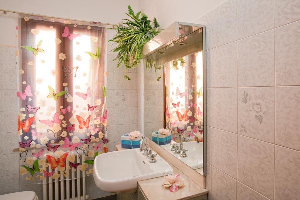 B&B Via Della Grotta Monsummano Terme Værelse billede